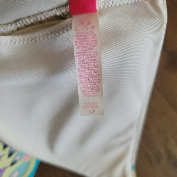 VICTORIA'S Secret Bikini Padded Top Size Small Petite - Picture 9 of 13